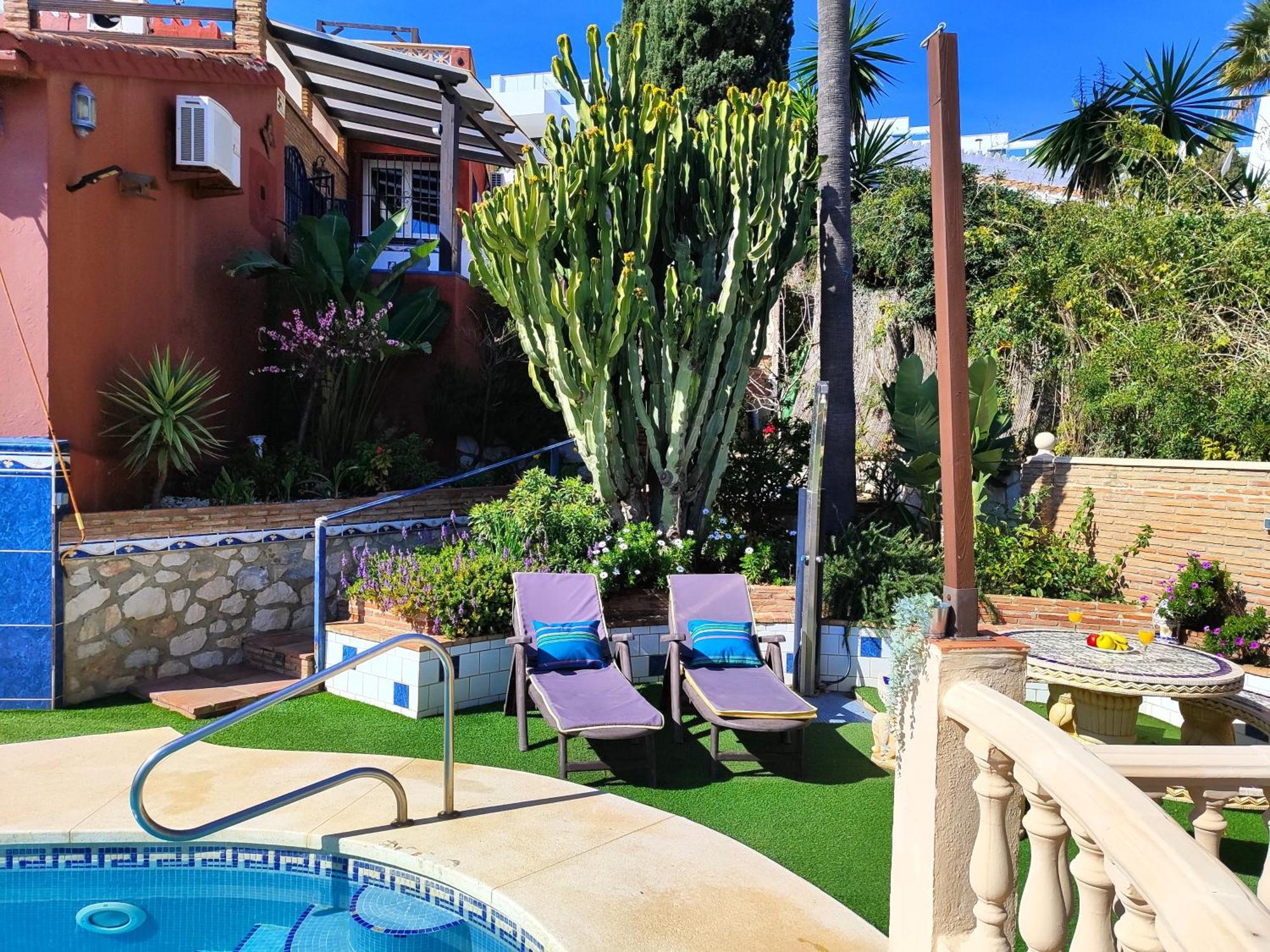 Evans Realty Au Villa Nirvana & Playa & Piscina ฟูเอนฮิโรลา ภายนอก รูปภาพ